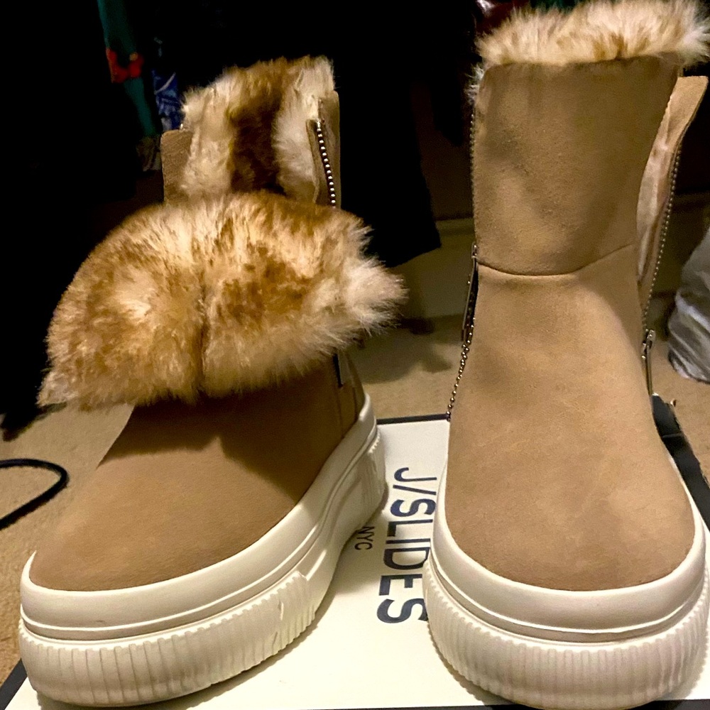 J Slides Wally boots size 7 NWB